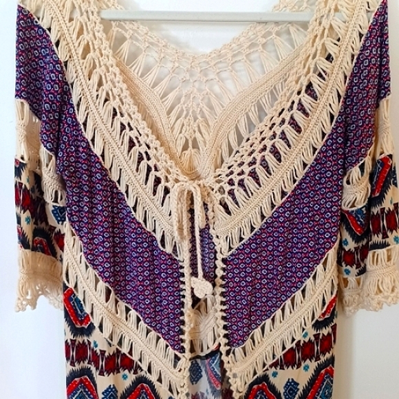 Umgee Crochet Kimono - Picture 1 of 11